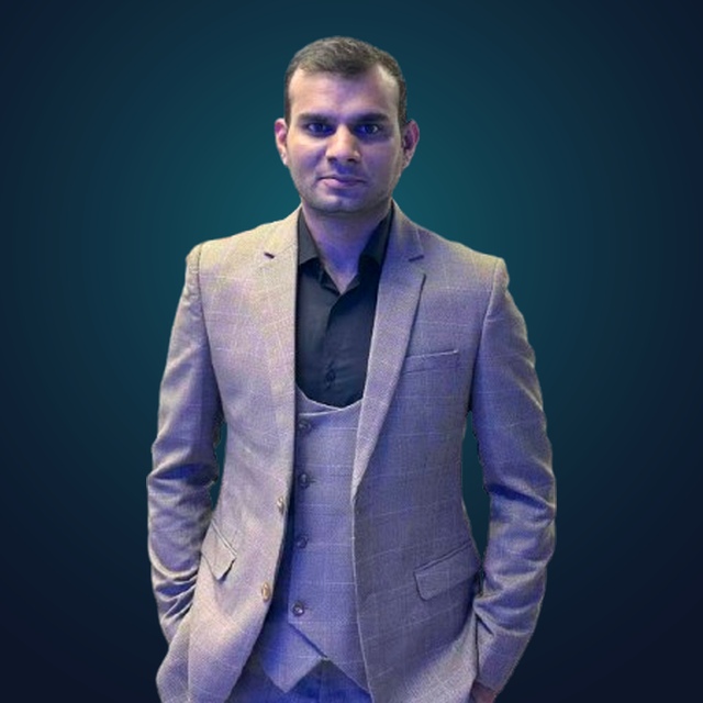 Waqas Rashid, Oversees Sales & Business Development